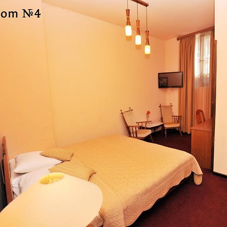 Hotel Diplomat Tbilisi Exteriör bild