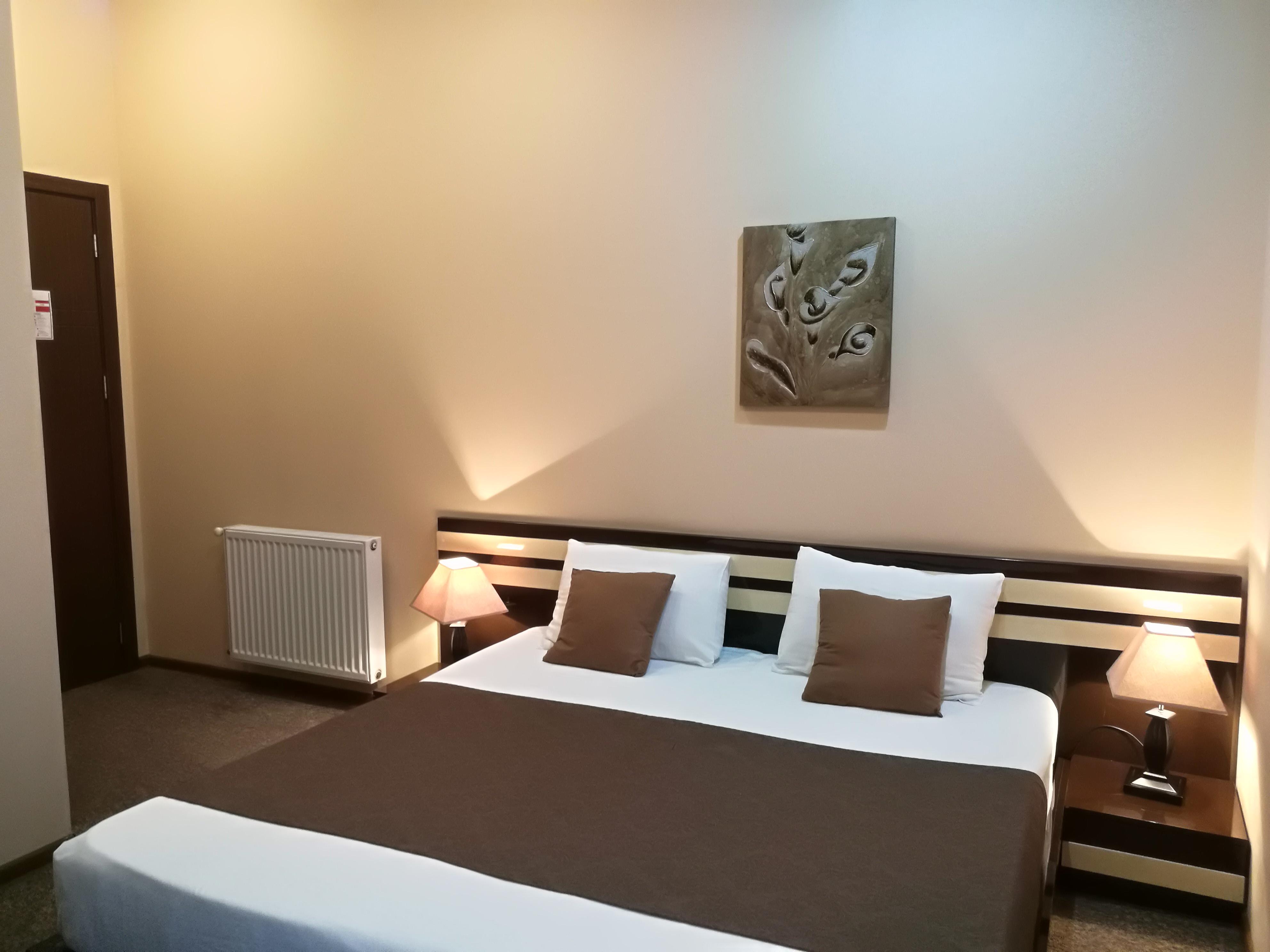 Hotel Diplomat Tbilisi Exteriör bild