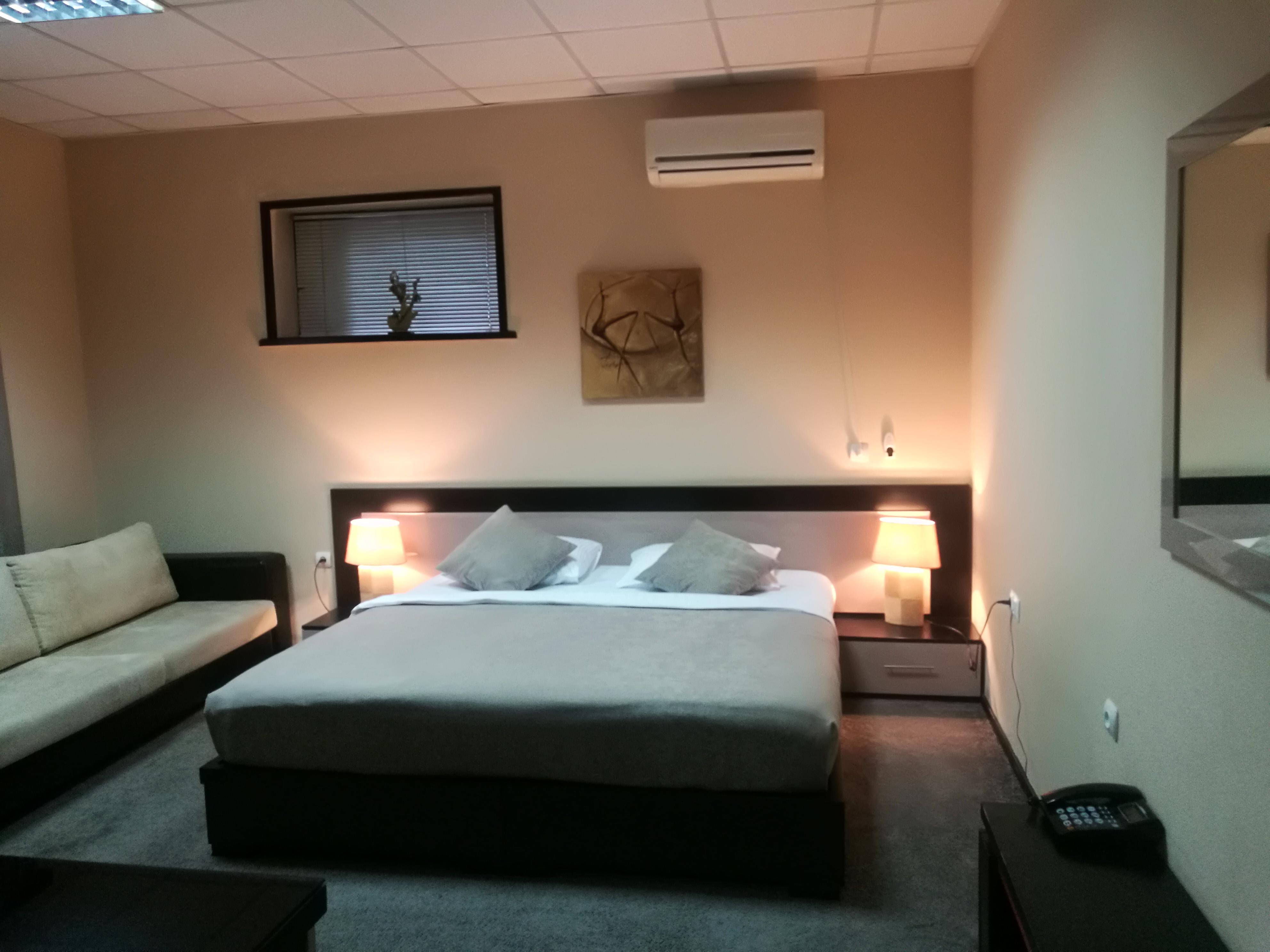 Hotel Diplomat Tbilisi Exteriör bild