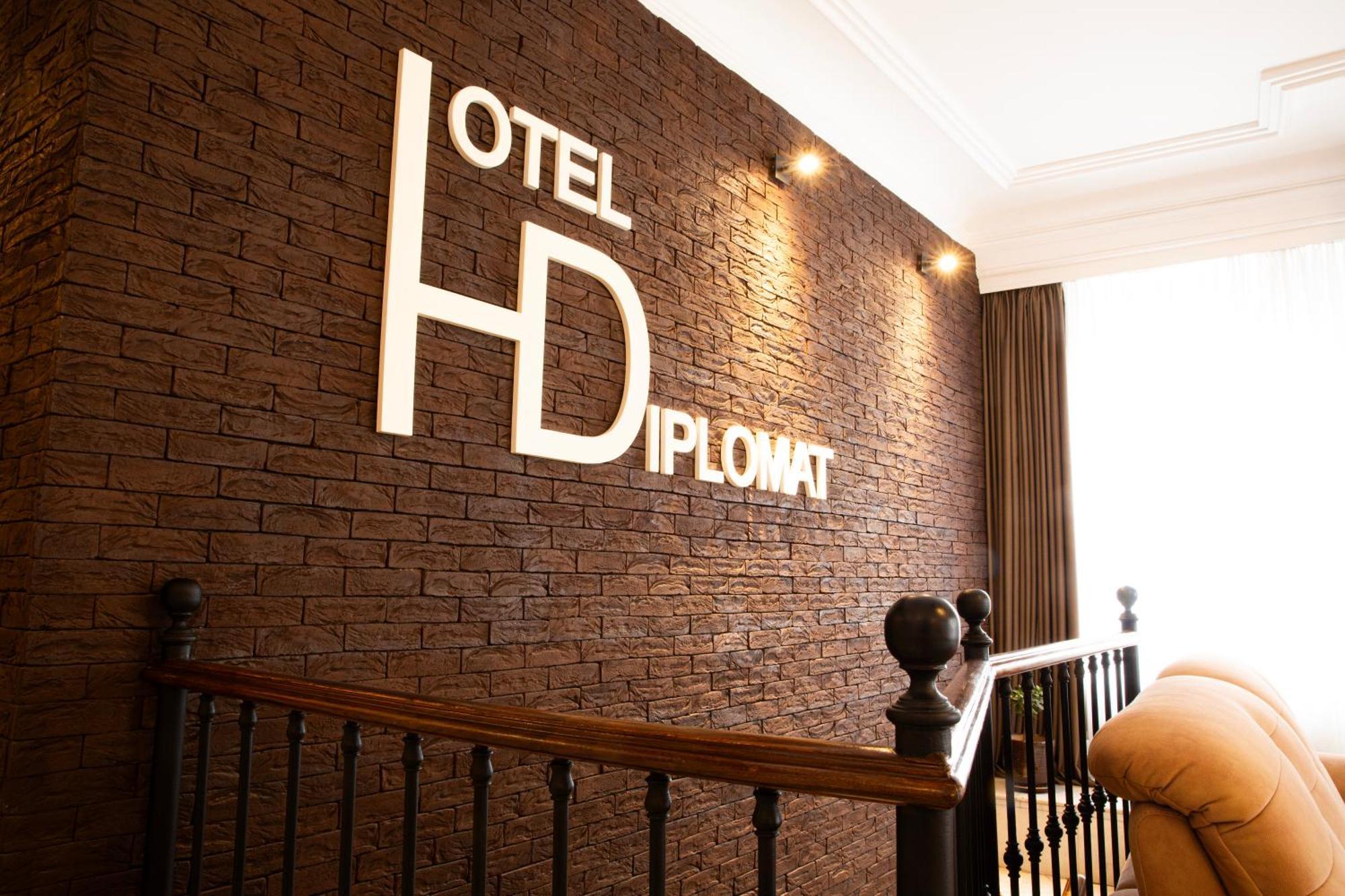 Hotel Diplomat Tbilisi Exteriör bild