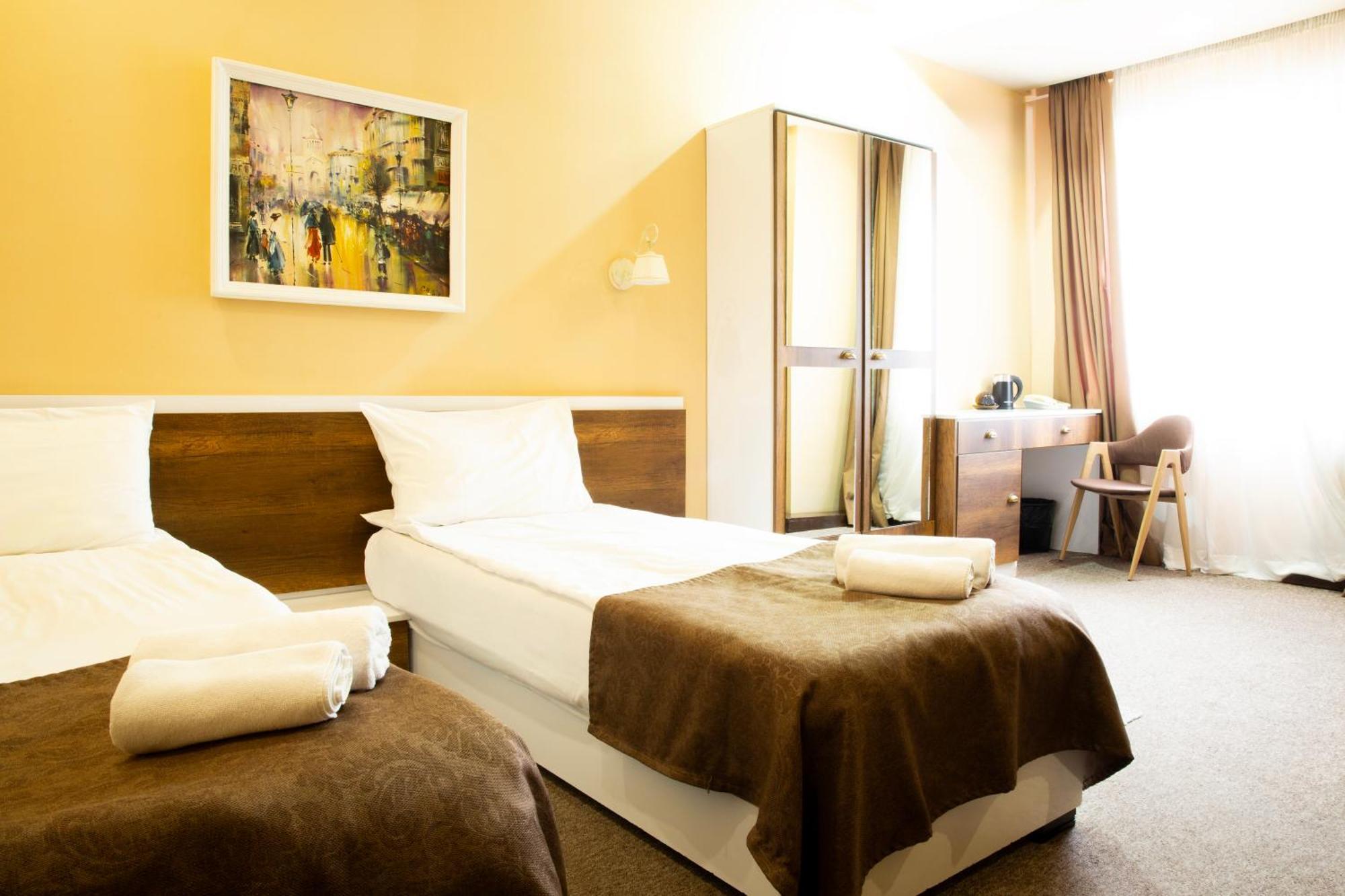 Hotel Diplomat Tbilisi Exteriör bild